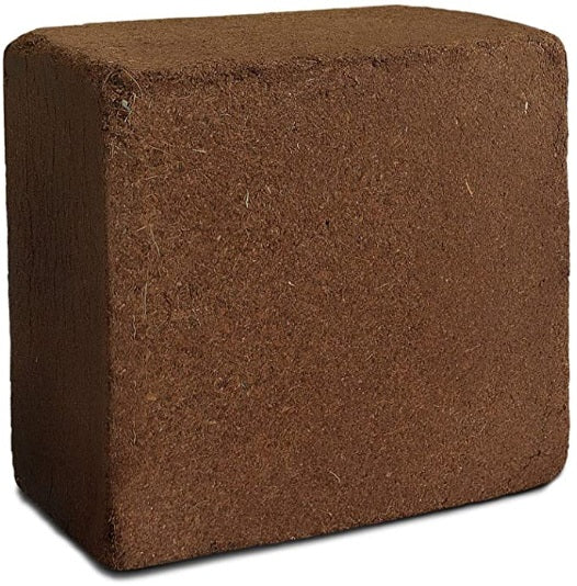 Natural Coco Peat/ Coco Coir bricks for pots and composting. Derived from 100% organic Sources